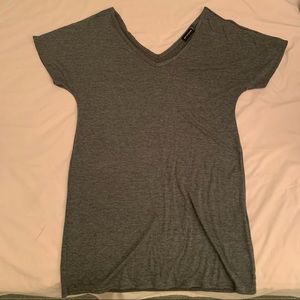 PrettyLittleThing Wide V Neck Charcoal Tshirt Dress